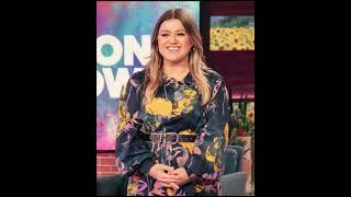 Kelly Clarkson Says Weight Loss Is a Result of Prescription Medication  \'Everybody Thinks It\'s Ozemp