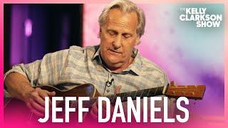 Jeff Daniels Shocks Kelly Clarkson With Moving Original Song Performance [9y27n5g]