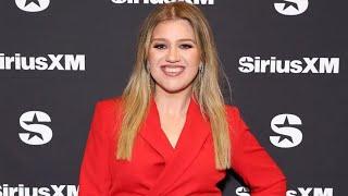 Kelly Clarkson's Hilarious Take: 'Tight' Styles Post Weight Loss!  [de0bad717]